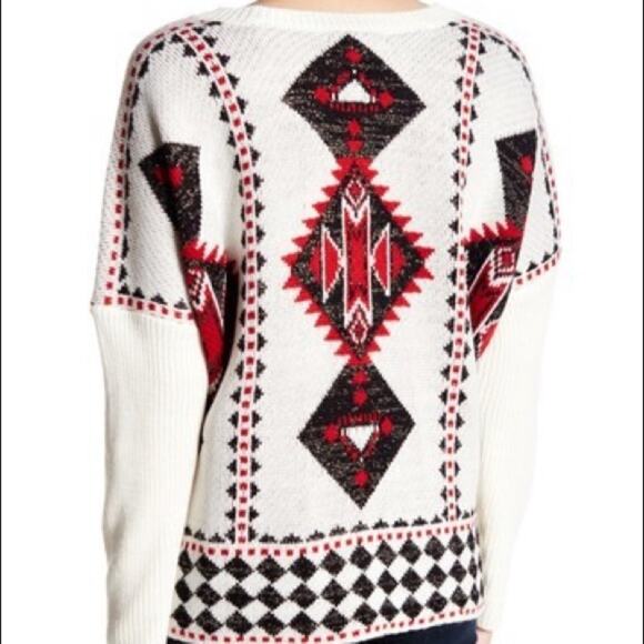 Romeo & Juliet Sweater Couture Long Geo Pattern - Picture 3 of 5